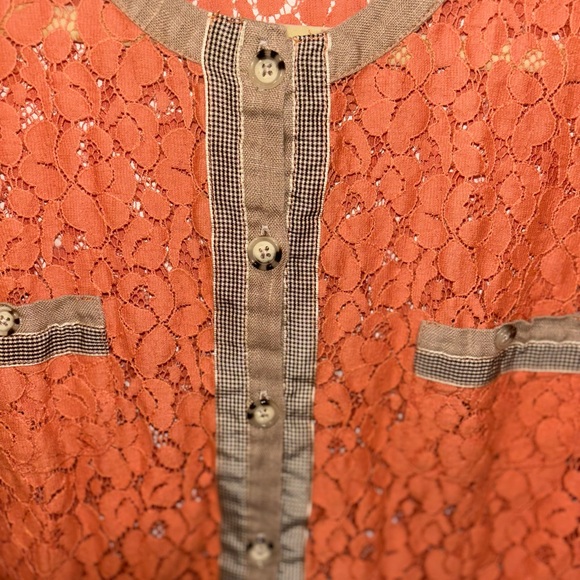 Beautiful peach lace top - Picture 4 of 6